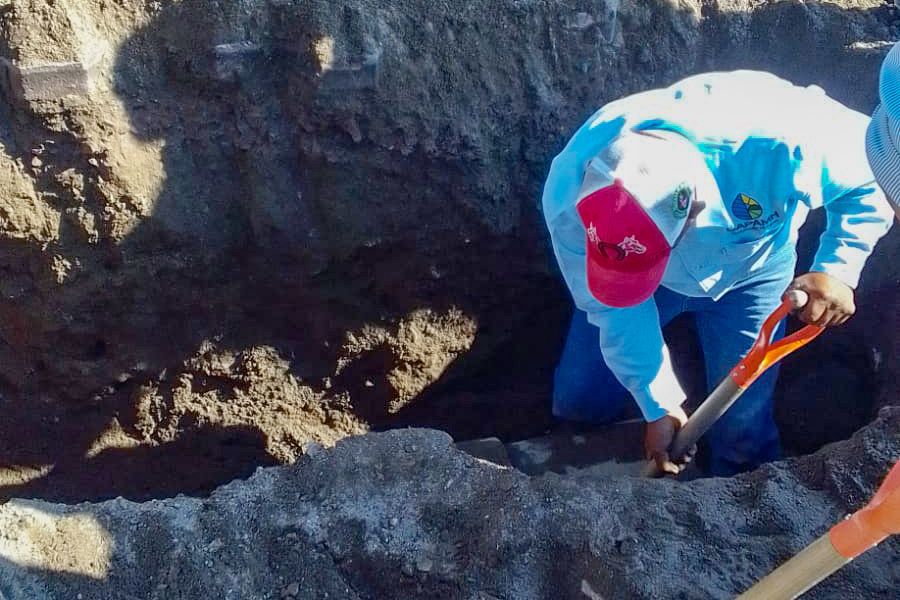 Atiende Capamh dos importantes fugas de agua en la cabecera municipal